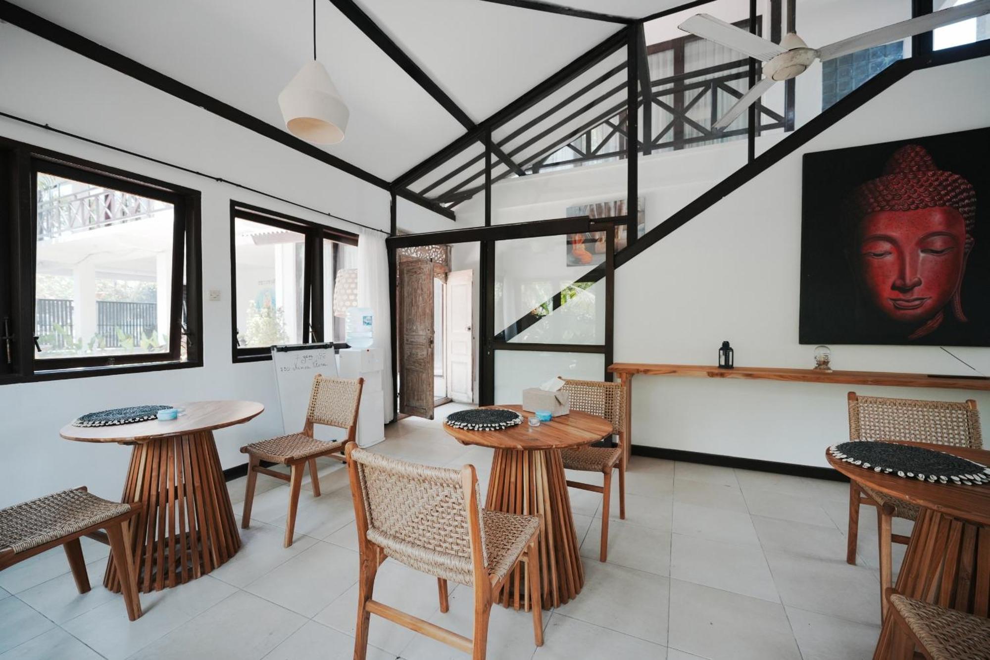 Sattva Yoga Retreat Villas Canggu Buitenkant foto